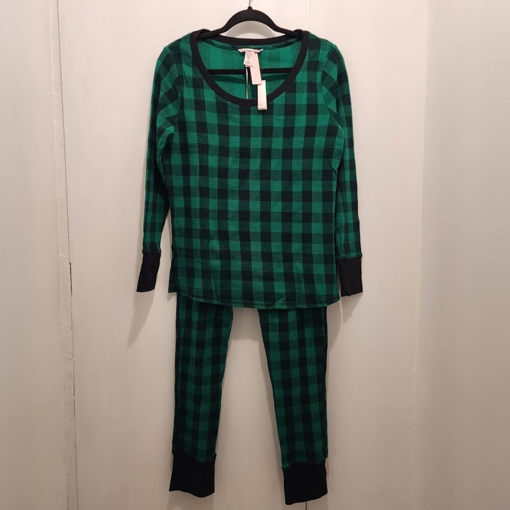 Victoria's‎ Secret Thermal Buffalo Green Women's Pajama Set Size M - NWT